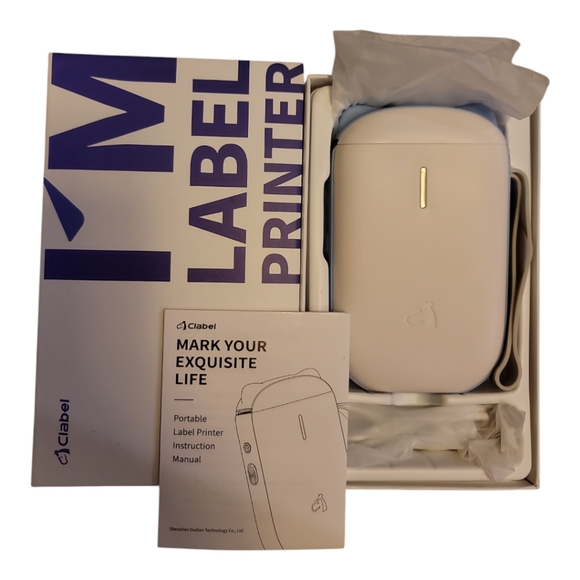Clabel Label Printer with instructions & cord new in box run by cellphone app - Picture 1 of 4